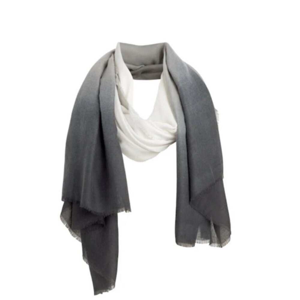 Cushnie Black White Ombre Print Fringe Polyester Rectangular Scarf